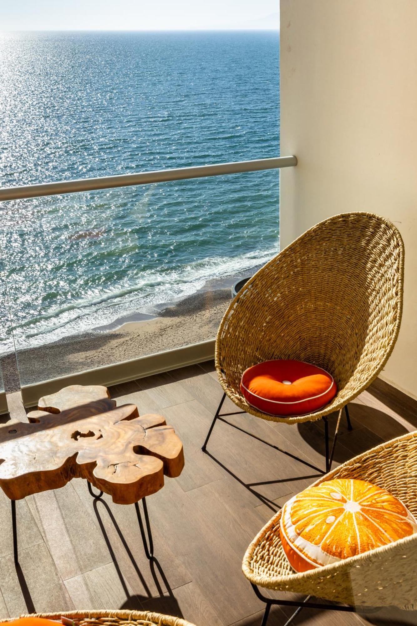 פוארטו ואלארטה Harbor 13008A Artistic Beachfront Studio By Moikkarentals מראה חיצוני תמונה